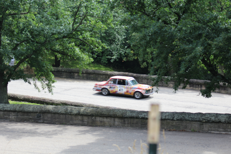 (BMW 2002)